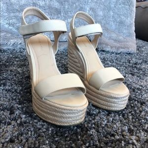 Kendall and Kylie Wedges